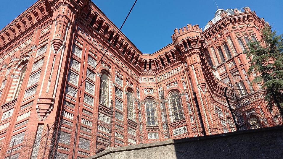 Malerische Gassen, traditionelle Märkte und beeindruckende Architektur: All das bietet Istanbul.