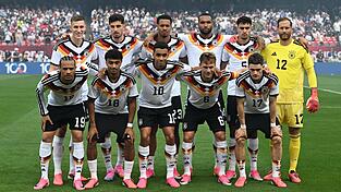 Im letzten Testspiel vor der Weltmeisterschaft hat die deutsche Nationalmannschaft (Foto) in Chicago Co-Gastgeber USA mit 2:1 besiegt. Am Sonntag startet das Team von Bundestrainer Julian Nagelsmann gegen Cura&ccedil;ao in das WM-Turnier.