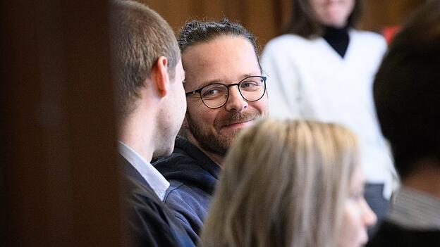 Der Autor und Aktivist Arne Semsrott wirft der Magdeburger Stadtverwaltung vor, seine Lesung in der Stadtbibliothek aus Angst vor Kritik der AfD verhindert zu haben. (Archivbild)