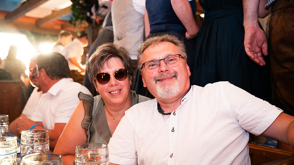 Die Partybilder vom Samstag, 15. August, aus dem Festzelt Wenisch. Die Partybilder vom Samstag, 15. August, aus dem Festzelt Wenisch.