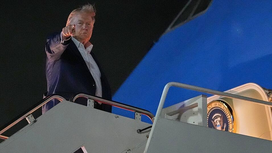 Trump bringt die Einigung auf ein Iran-Abkommen mit zum Gipfel. Trump bringt die Einigung auf ein Iran-Abkommen mit zum Gipfel.
