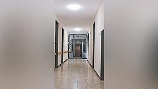 Nach dem Brand in der Krankenstation des Klosters Strahlfeld vor drei Monaten sind die gröbsten Spuren mittlerweile beseitigt.