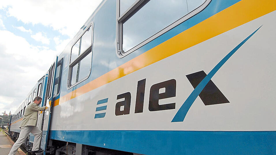 Die Eiszeit in den bayerisch-tschechischen Beziehungen aus fr&uuml;heren Zeiten scheint l&auml;ngst vorbei. Doch beim Ausbau der Bahnstrecke M&uuml;nchen-Prag, die aktuell die L&auml;nderbahn bedient, dr&uuml;ckt laut Landtagsabgeordneten der Schuh (Archivfoto).