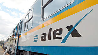 Die Eiszeit in den bayerisch-tschechischen Beziehungen aus fr&uuml;heren Zeiten scheint l&auml;ngst vorbei. Doch beim Ausbau der Bahnstrecke M&uuml;nchen-Prag, die aktuell die L&auml;nderbahn bedient, dr&uuml;ckt laut Landtagsabgeordneten der Schuh (Archivfoto).