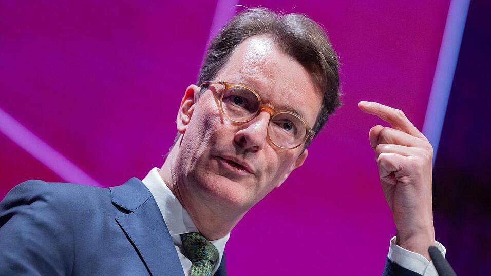 NRW-Ministerpr&auml;sident Hendrik W&uuml;st ist f&uuml;r ein starkes Beamtentum.