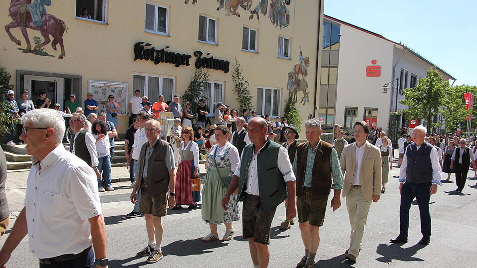 Das war der Bierzelteinzug am Pfingstsamstag in Bad K&ouml;tzting.