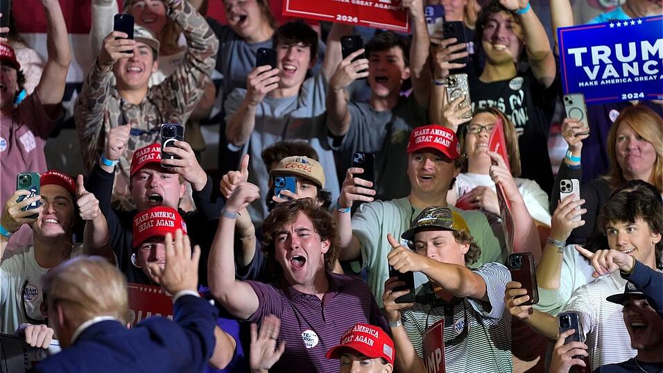 Trumps Beliebtheitswerte sanken seit Kriegsbeginn. (Archivbild) Trumps Beliebtheitswerte sanken seit Kriegsbeginn. (Archivbild)