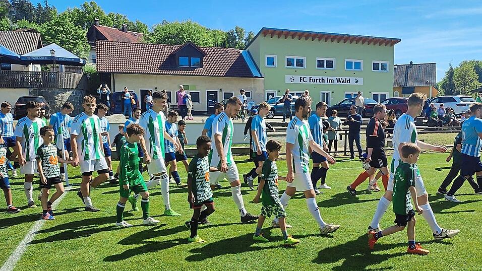Der FC Furth im Wald l&auml;sst die Jahre der Lethargie hinter sich und nimmt die eigene Zukunft in die Hand.