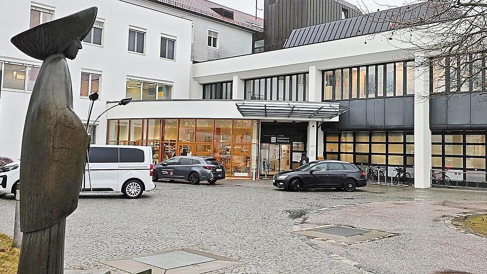 Seit Tagen steht das Vilsbiburger Krankenhaus im Mittelpunkt einer heftigen Auseinandersetzung.