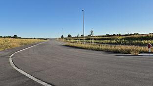 Das Gewerbegebiet „Eglseer Breite“ ist fertig erschlossen, nun fehlen noch ansiedlungswillige Firmen.
