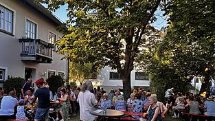 W&auml;hrend vielerorts in Bayern Veranstaltungen aufgrund der historischen Hitze abgesagt wurden, entschieden sich die Verantwortlichen in Hoheneggkofen, das Fest mit einigen Anpassungen dennoch durchzuf&uuml;hren.