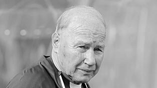 Karsten Wettberg entschlief in seinem Heimatort im Landkreis Kelheim.