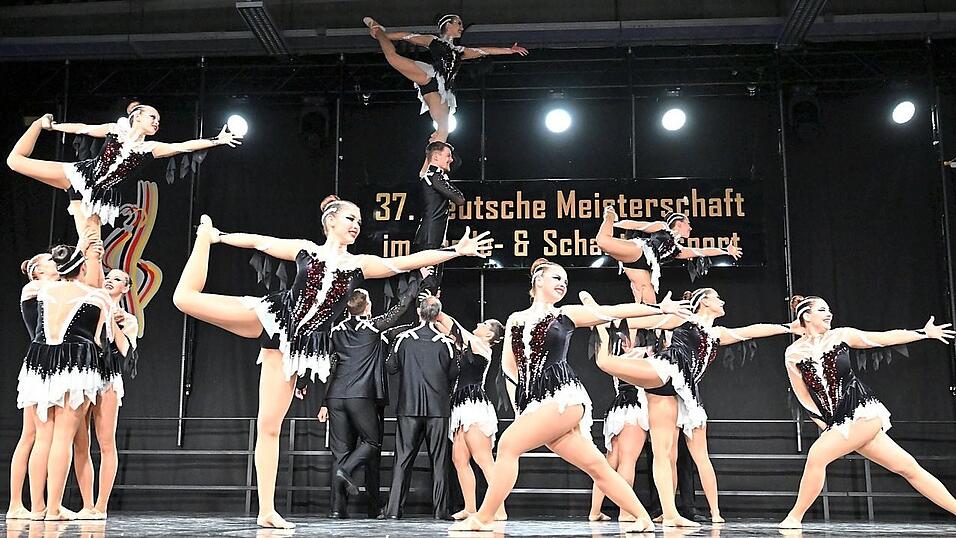 Die &bdquo;New Dimension&ldquo; bei ihrem Meisterschafts-Auftritt.