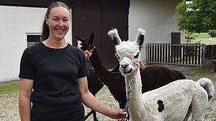 Sonja Rinner veranstaltet nächstes Wochenende ein Hoffest. Sonja Rinner veranstaltet nächstes Wochenende ein Hoffest.