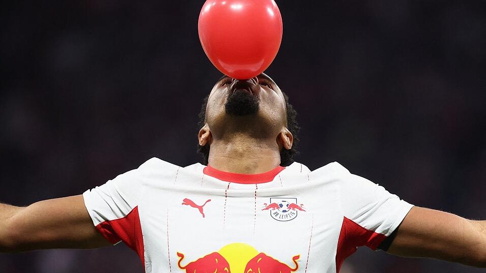 Christopher Nkunku traf in der ersten Halbzeit dreifach. Christopher Nkunku traf in der ersten Halbzeit dreifach.