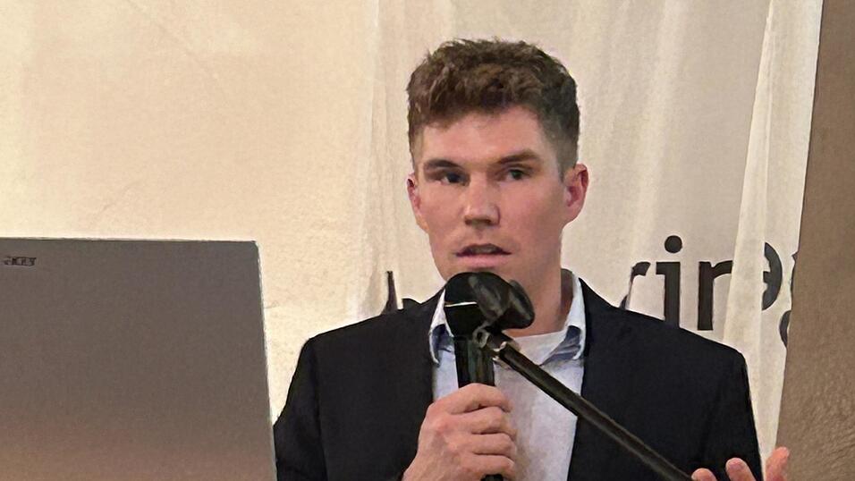 Eindringliche Worte fand Christian Böckl zur Hofnachfolge und der fortschreitenden Digitalisierung. Eindringliche Worte fand Christian Böckl zur Hofnachfolge und der fortschreitenden Digitalisierung.