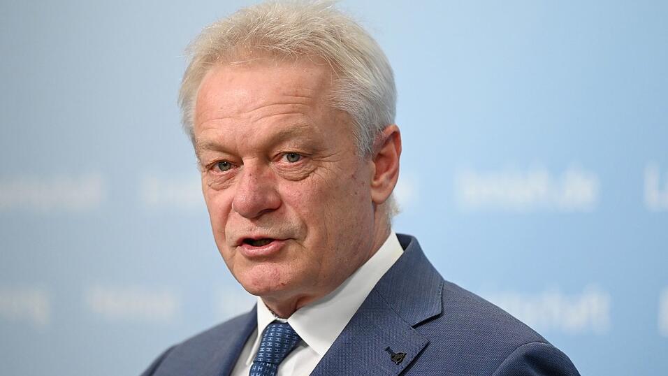 Minister Rainer: Verpflichtende Video&uuml;berwachung f&uuml;r bestimmte Betriebe