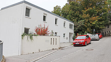 Das ehemalige AOK-Gebäude an der Unteren Bergstraße in Bogen ist seit Juni verkauft. Nun sollen dort weitere exklusive Wohnungen entstehen, auf diesem Stadtgebiet gilt aber wegen der beengten Situation bei Rettungs- und Feuerwehreinsätzen eine Veränderungssperre.
