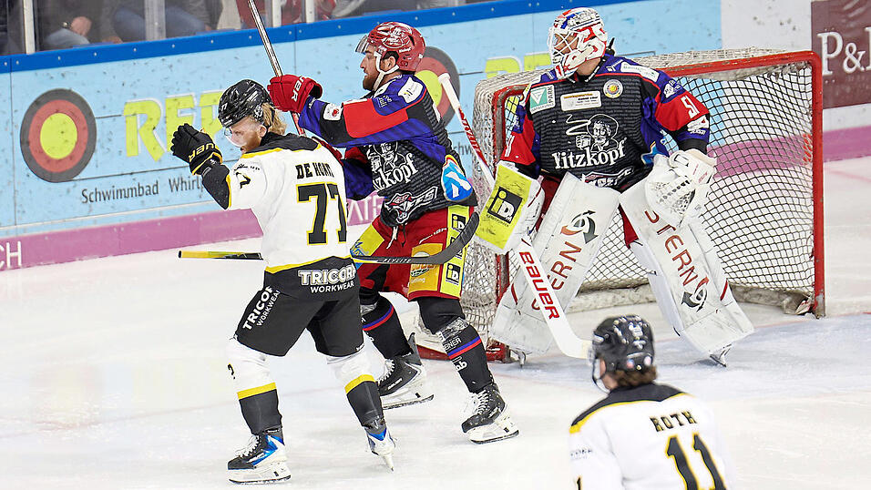 Wie bereits in den absolvierten drei Partien herrschte auch in der vierten in Tilburg viel Verkehr vor dem Deggendorfer Tor.&nbsp;