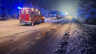 Ein Unfall mit einer Leichtverletzten ereignete sich am Donnerstag gegen 6.30 Uhr auf der B85.