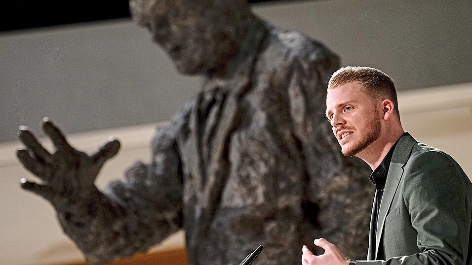 Dass Verm&ouml;gen &uuml;ber 26 Millionen Euro oft gar nicht besteuert werden, &bdquo;l&auml;sst mich nicht kalt&ldquo;, sagt SPD-General Tim Kl&uuml;ssendorf.