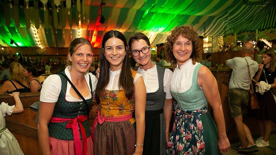 Die Partybilder von Donnerstag, 18. August 2022, aus dem Festzelt Wenisch.