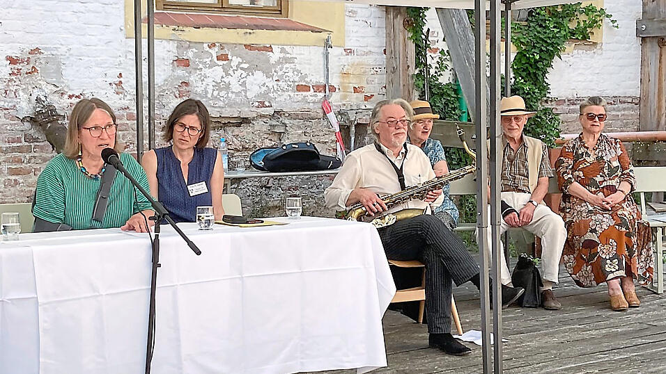 Edith Maria Ascher, Doris Panzer, Michael Ausserbauer, Ingrid Kellner, Gernot Häublein und Marita A. Panzer Edith Maria Ascher, Doris Panzer, Michael Ausserbauer, Ingrid Kellner, Gernot Häublein und Marita A. Panzer