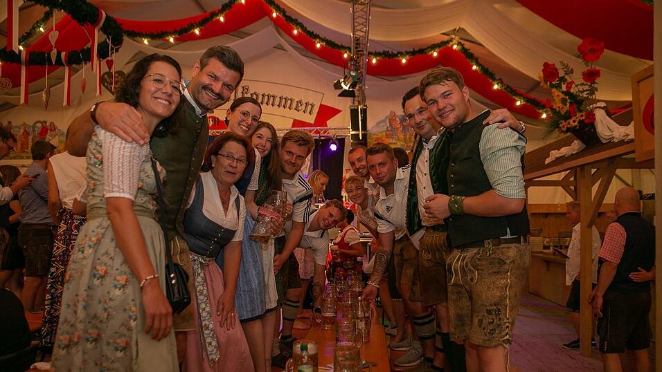 Die Partybilder vom Samstag, 13. August 2022, aus dem Festzelt Greindl.