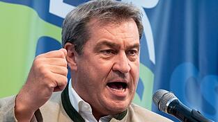 Ministerpräsident und CSU-Chef Markus Söder fordert angesichts überlasteter Kommunen eine Wende in der Migrationspolitik. Ministerpräsident und CSU-Chef Markus Söder fordert angesichts überlasteter Kommunen eine Wende in der Migrationspolitik.