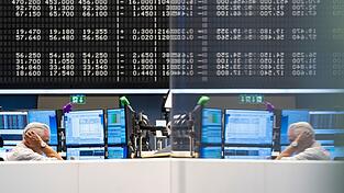Der deutsche Börsen-Leitindex hat erstmals die Marke der 26.000 Punkte geknackt. (Archivbild) Der deutsche Börsen-Leitindex hat erstmals die Marke der 26.000 Punkte geknackt. (Archivbild)
