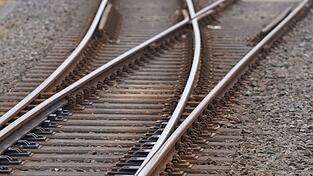Bei der Bahn wird gebaut. (Symbolbild)
