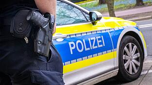 Nach einem Streit in Bremen stirbt ein Mann noch am Tatort. (Symbolbild)