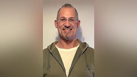 Armin Bachl aus Burglengenfeld tritt bei der Bundestagswahl am 23. Februar für die Partei 'Bündnis Deutschland' als Direktkandidat im Wahlkreis 233 an.