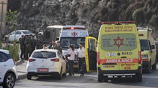 Nach einem Angriff im Westjordanland bereitet Israel eine mögliche Abriegelung des Palästinensergebietes vor. Nach einem Angriff im Westjordanland bereitet Israel eine mögliche Abriegelung des Palästinensergebietes vor.