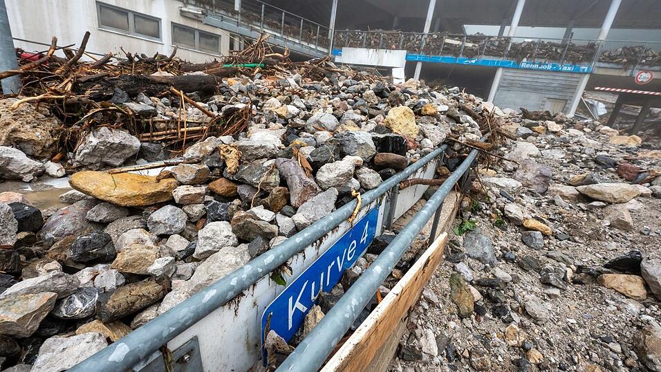 Die Bob- und Rodelbahn am K&ouml;nigssee ist durch das schwere Unwetter in der Nacht zum 18.07.2021 durch Schutt und Ger&ouml;ll v&ouml;llig zerst&ouml;rt.