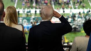 2025 war Trump noch beim Super Bowl dabei. (Archivbild) 2025 war Trump noch beim Super Bowl dabei. (Archivbild)