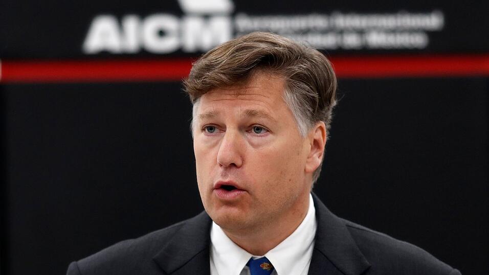 Der Vize-Außenminister der USA, Christopher Landau, legte am Samstag mit neuer Kritik an Europa nach. (Archivbild) Der Vize-Außenminister der USA, Christopher Landau, legte am Samstag mit neuer Kritik an Europa nach. (Archivbild)