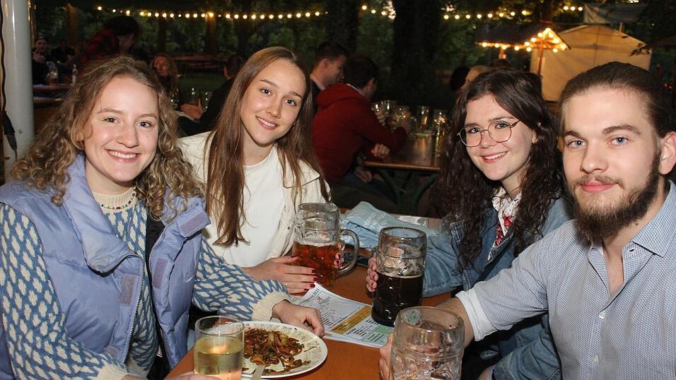 Die Landshuter genießen die neuen Freiheiten und das gute Wetter. Die Landshuter genießen die neuen Freiheiten und das gute Wetter.