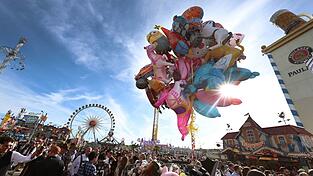 Die Wiesn ist eröffnet. Die Wiesn ist eröffnet.