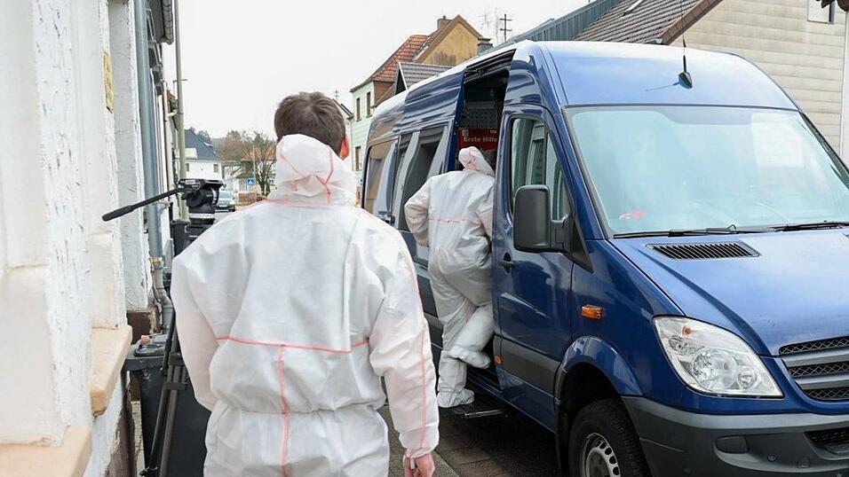 Die Spurensicherung der Polizei ist im&nbsp;Einsatz.