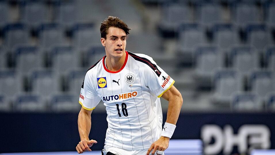 Julian K&ouml;ster (VfL Gummersbach): 'Er ist unser K&uuml;ken, auch wenn er nicht so spielt. Julian ist vom Kopf her schon weiter auch als viele 25-J&auml;hrige. Er hat den Handballsport verstanden wie kaum ein anderer in seinem Alter. Wenn er jetzt noch das Gef&uuml;hl bekommt, bei uns komplett angekommen zu sein, werden wir eine Menge Freude an ihm haben.'