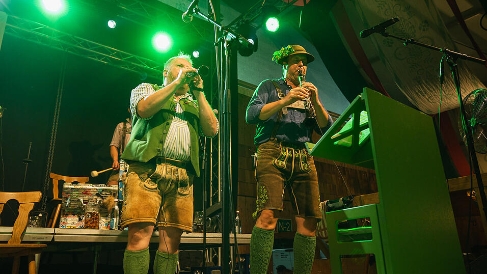 Die Partybilder vom Sonntag, 18. August, aus dem Festzelt Weckmann. Die Partybilder vom Sonntag, 18. August, aus dem Festzelt Weckmann.