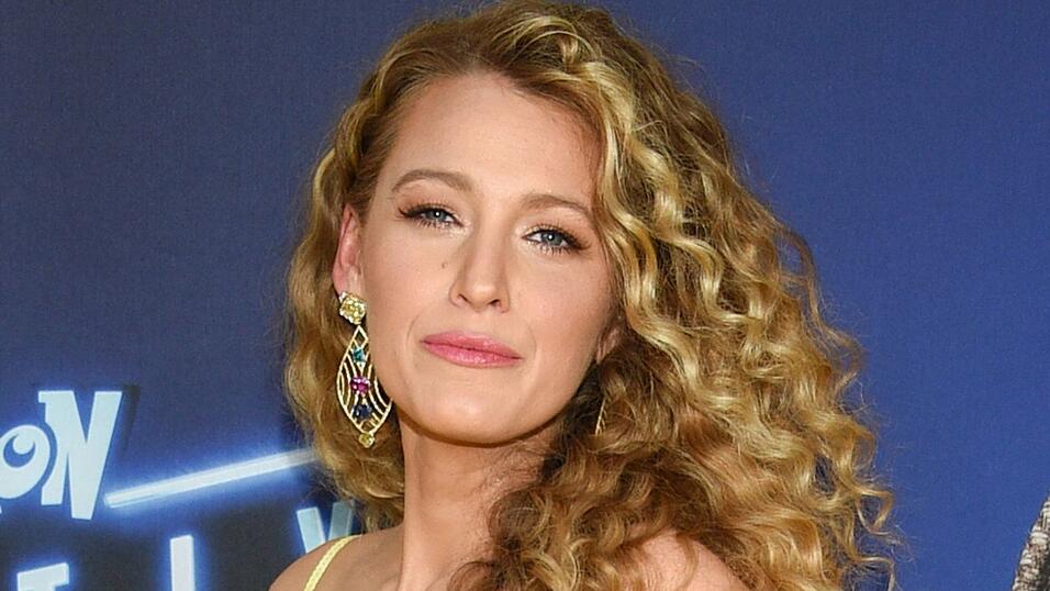 Stars wie Blake Lively, die mit Trachtenberg vor der Kamera stand, teilten ihre Trauer öffentlich. (Archivbild) Stars wie Blake Lively, die mit Trachtenberg vor der Kamera stand, teilten ihre Trauer öffentlich. (Archivbild)