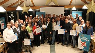 70 Mitglieder haben die Freien Wähler am Montag als Kandidaten zur Kreistagswahl auserkoren. 70 Mitglieder haben die Freien Wähler am Montag als Kandidaten zur Kreistagswahl auserkoren.
