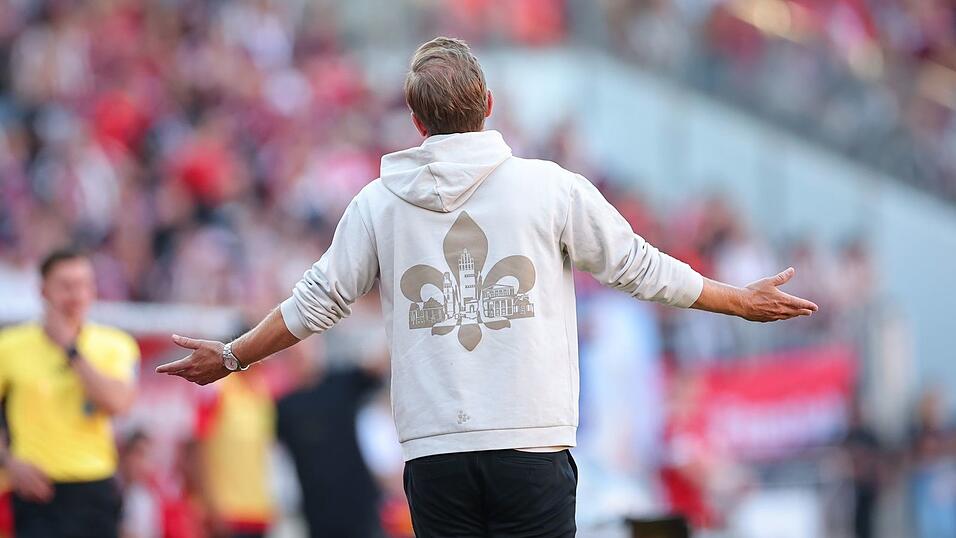 Haderte erst, jubelte spät: Darmstadts Trainer Florian Kohfeldt.