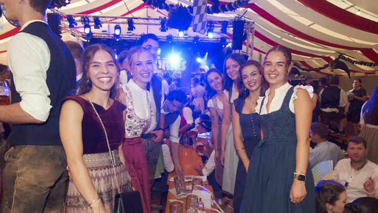 Die Partybilder vom Samstag, 9. August, aus dem Festzelt Lechner. Die Partybilder vom Samstag, 9. August, aus dem Festzelt Lechner.