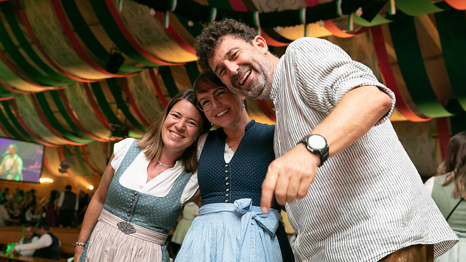 Die Partybilder vom Mittwoch, 13. August, aus dem Festzelt Weckmann. Die Partybilder vom Mittwoch, 13. August, aus dem Festzelt Weckmann.