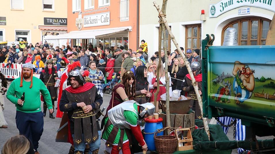 Beim Bogener Faschingsumzug war einiges geboten.