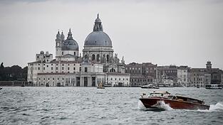 In der Lagune von Venedig sind viele Wassertaxis unterwegs. (Archivbild) In der Lagune von Venedig sind viele Wassertaxis unterwegs. (Archivbild)
