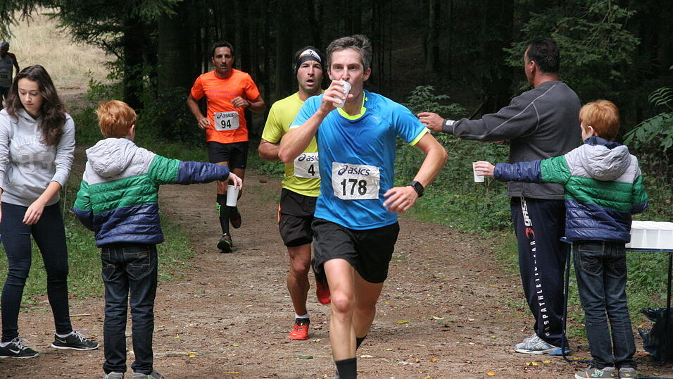 Insgesamt 285 Athleten gingen beim 3. Internationalen Kaitersberglauf an den Start. (Foto: rr)